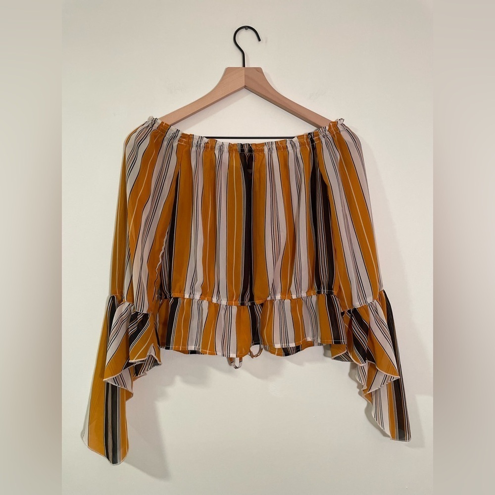 GUESS Off The Shoulder, Sheer Boho Blouse With Bell Sleeve, Size L - Picture 5 of 7
